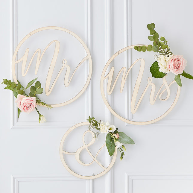 Bruiloft Hangdecoratie Mr&Mrs Hout 3st