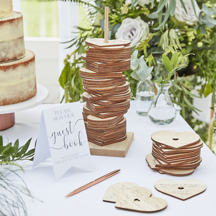 Gastenboek Hartjes Hout 31cm